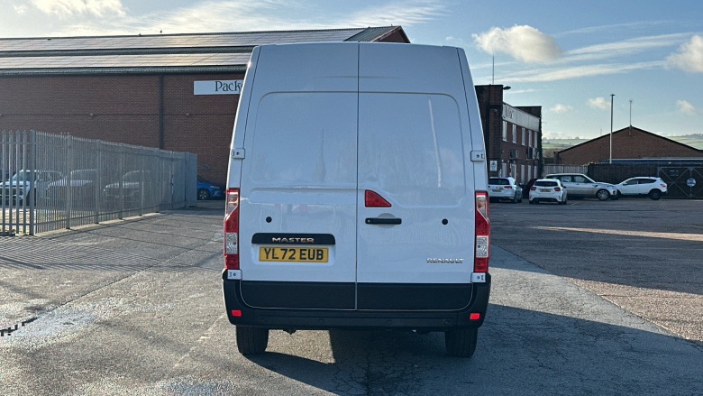 Renault Master Mwb Diesel Fwd MM35dCi 135 Business+ Medium Roof Van